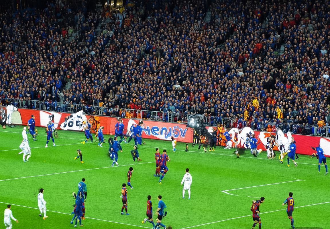 2018欧冠巅峰对决：巴萨vs切尔西经典战回顾